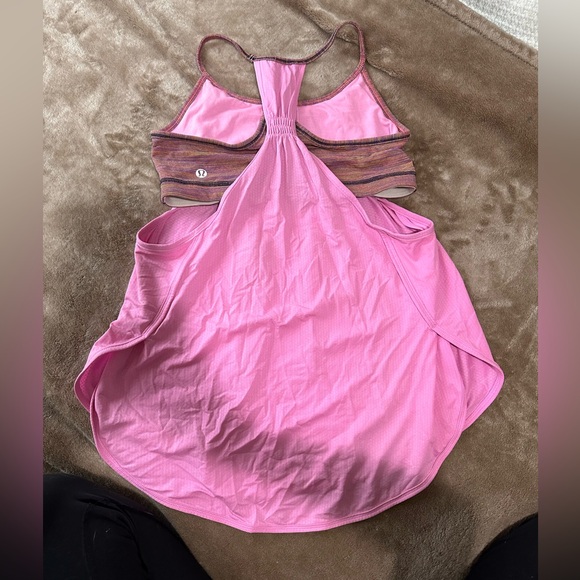 Lululemon Tuck Me In Tank - Picture 6 of 6